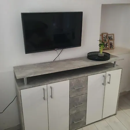 Apartment Varos And Separate Zadar