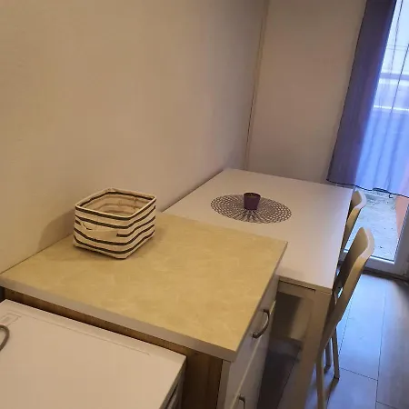 Varos And Separate Appartamento *