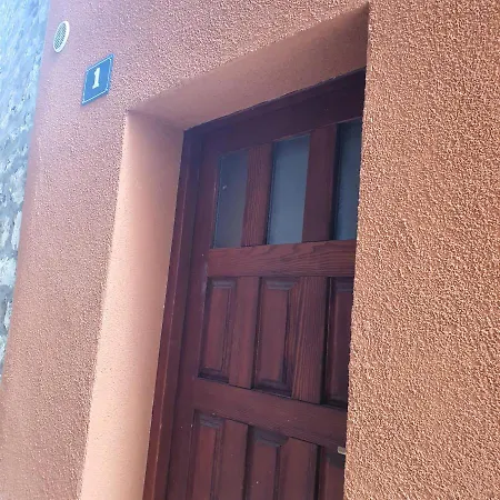 Varos And Separate Apartment