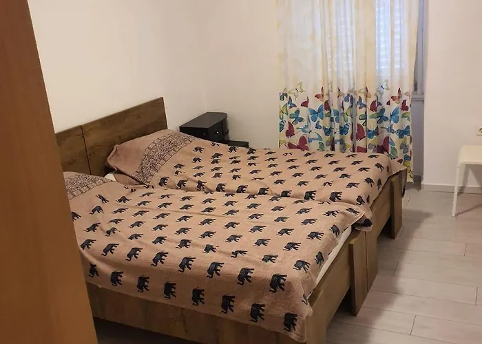 Varos And Separate Apartman *